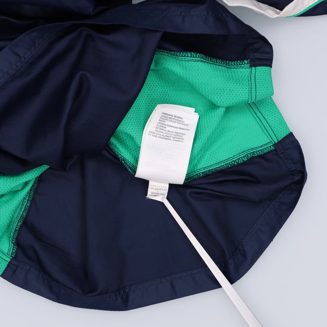 [L] 나이키 빅로고 올드스쿨 웜업 맨투맨 1103HR2 상품이미지10