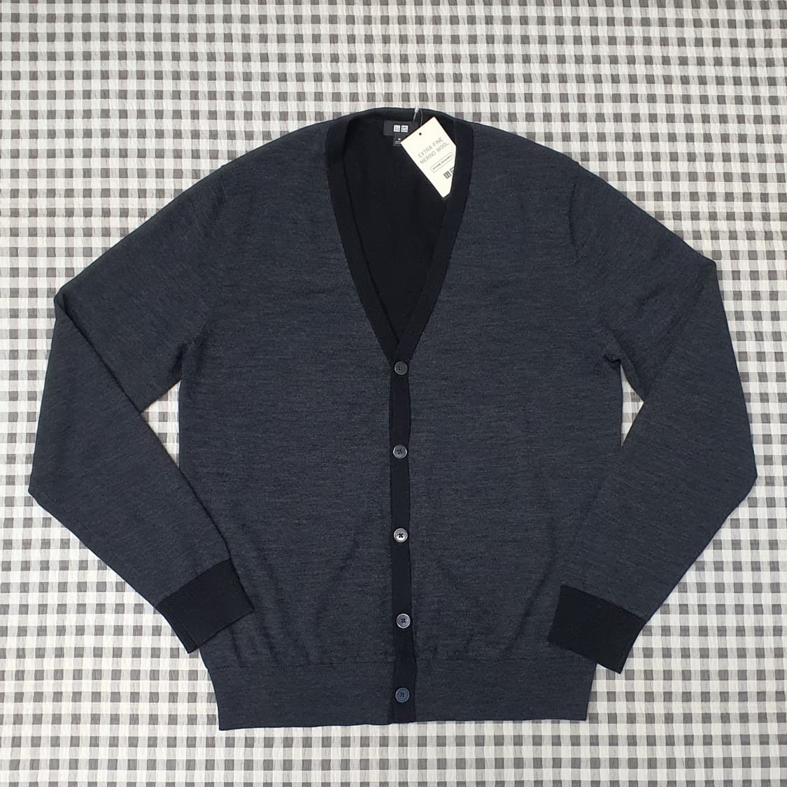 미착용 유니클로 울100 브이넥 가디건 남자95 상품이미지1