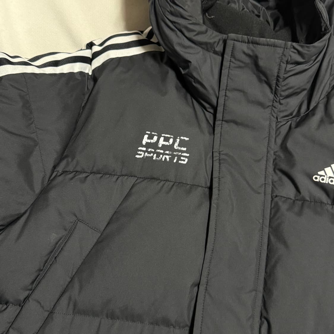 XL 아디다스 구스다운 삼선 블랙 롱패딩 상품이미지6