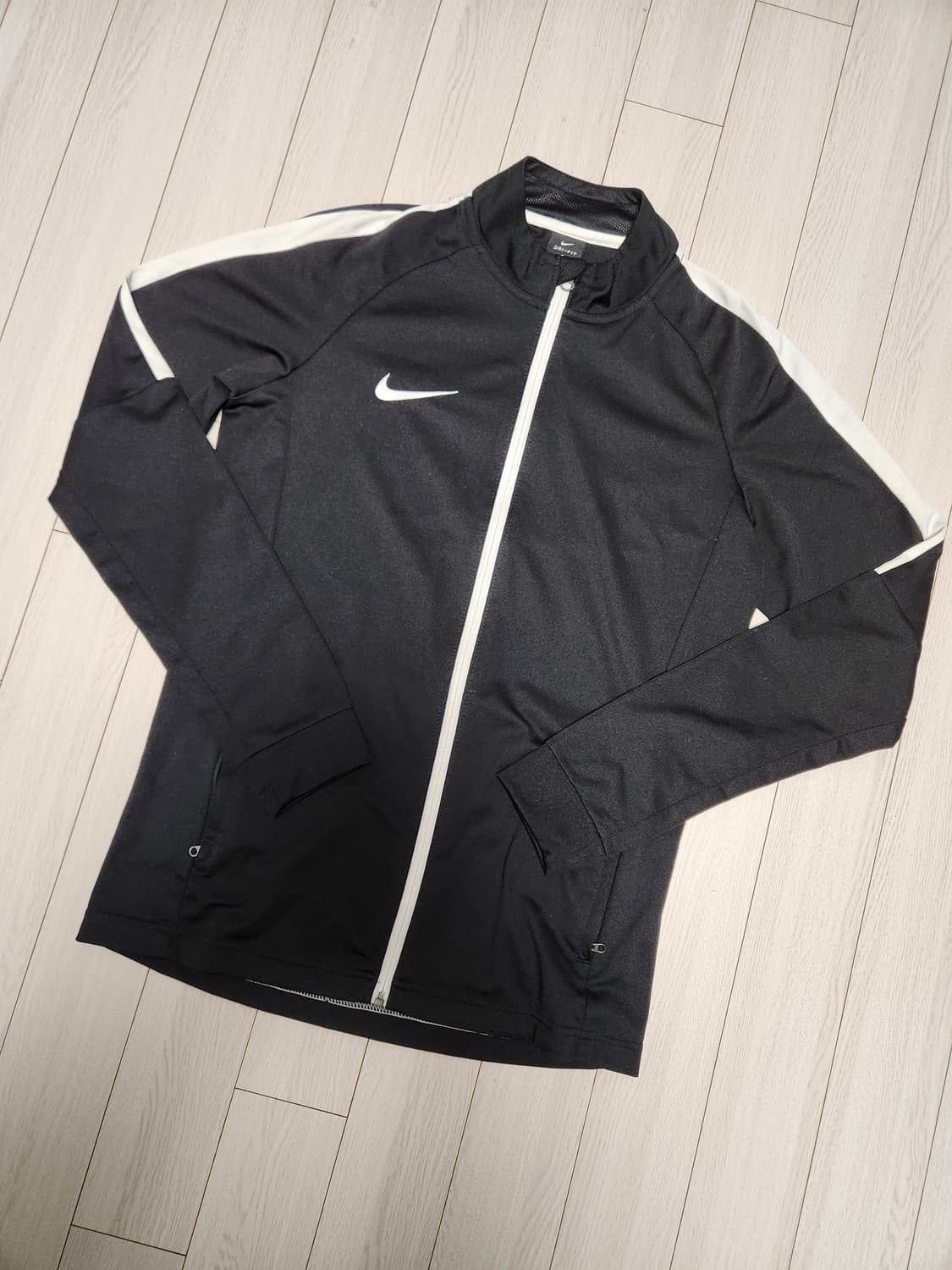 새상품급)나이키 AS 드라이 아카데미 트랙 집업 져지844328-010 상품이미지1