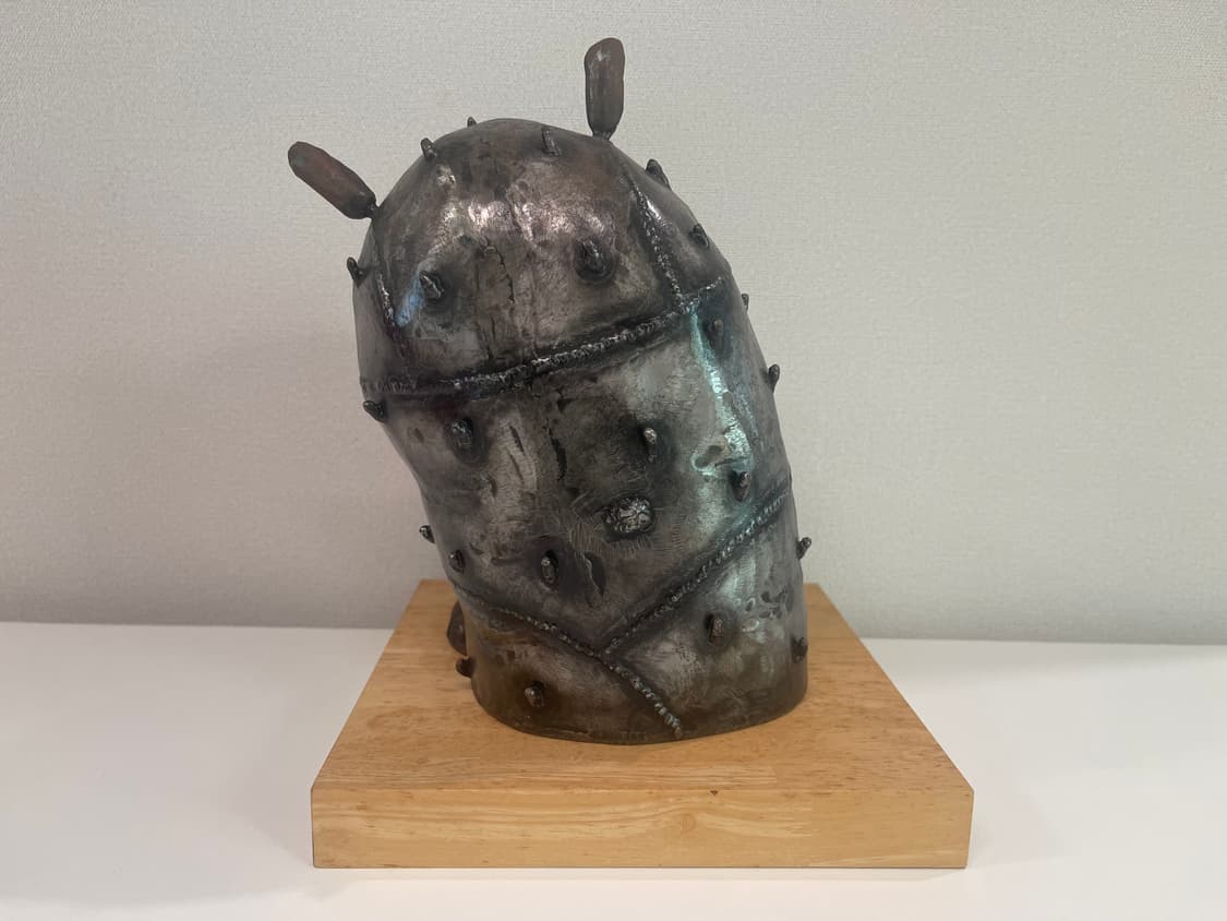 아사히 히토 Dog tilts 스컬프처 작품 Hitto Asai 상품이미지3