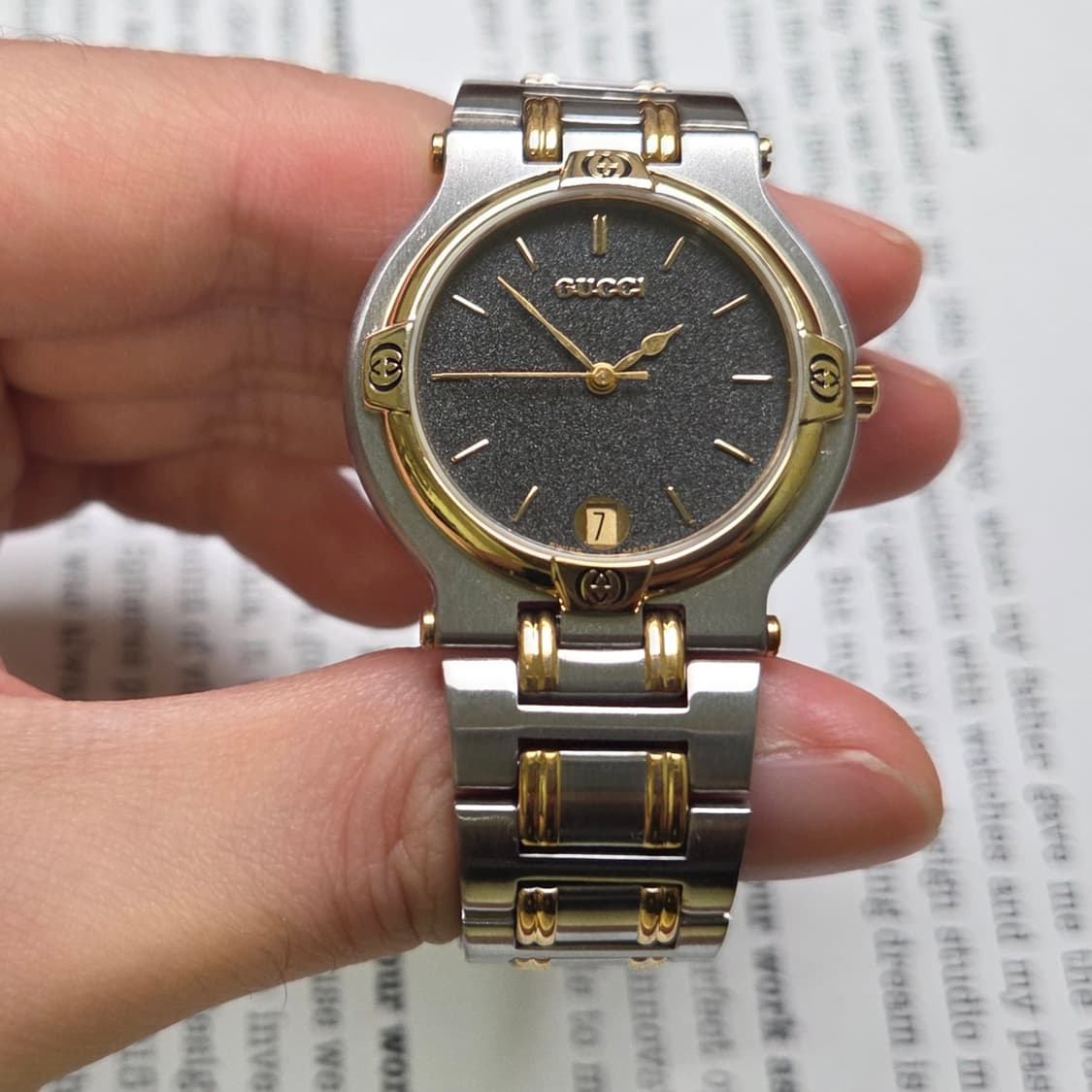 빈티지 구찌 클래식 9000M 스톤그레이 다이얼 콤비 쿼츠 남성용 브레이 상품이미지2
