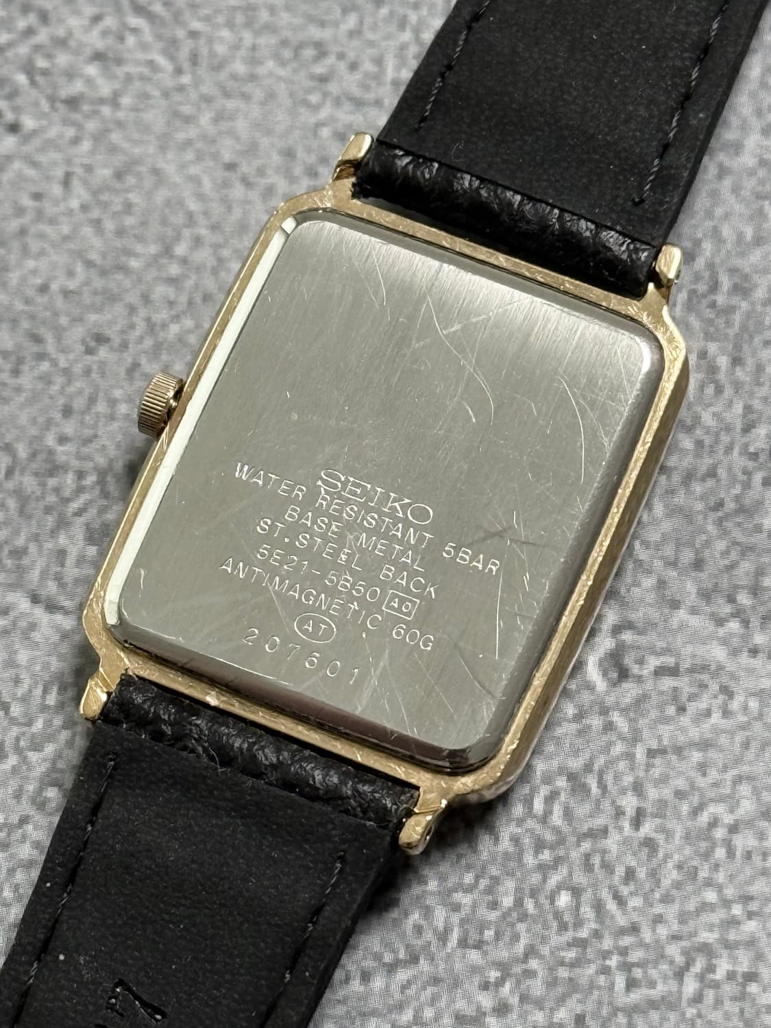 세이코 Seiko Sprit 쿼츠 골드 샴페인 리넨 다이얼 상품이미지4