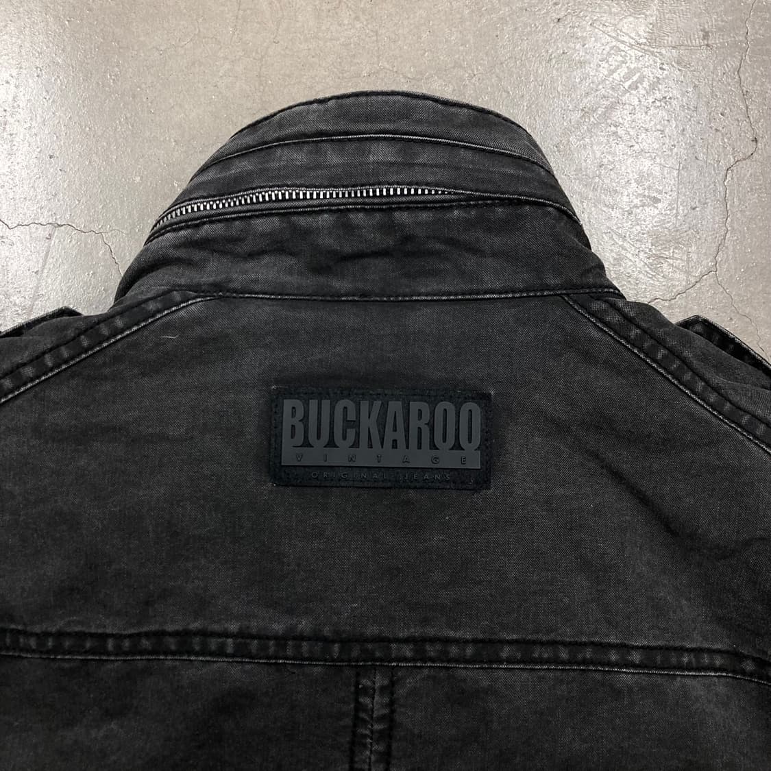 버커루 차콜 컬러 워시드 바이커 데님 자켓 상품이미지2