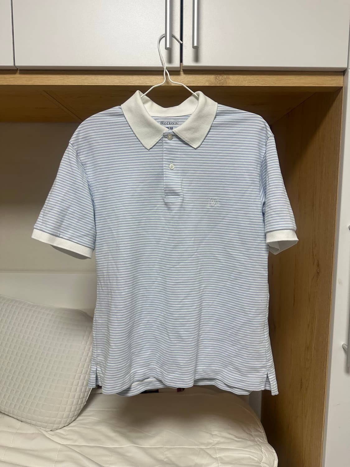 유니클로 jw앤더슨 드라이 피케 스트라이프 폴로 셔츠 내로우 블루 상품이미지1