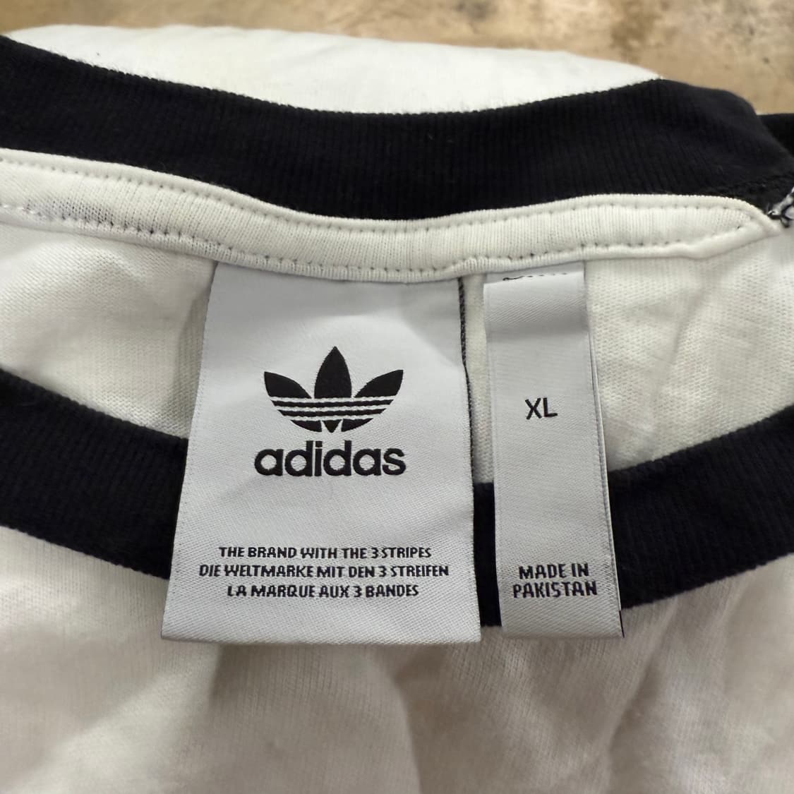 아디다스 흰검 링거 반팔 티 상품이미지4
