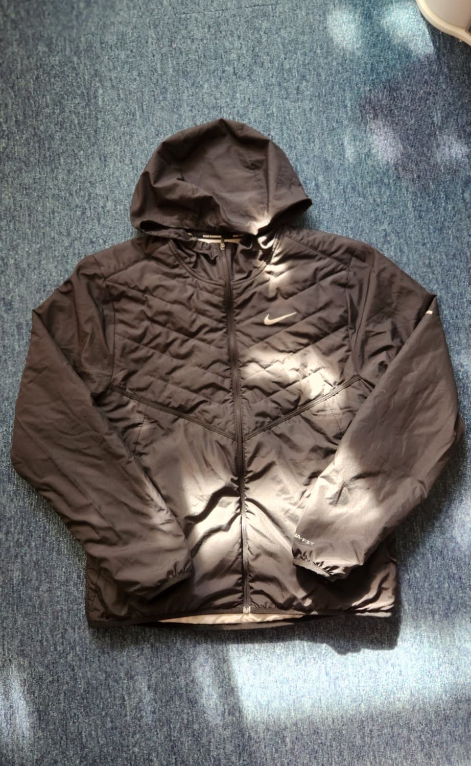 나이키 런닝 써마 핏 리펠 에어로레이어 재킷 M 상품이미지2