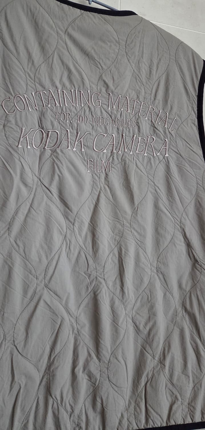 코닥 리버시블 플리스조끼 M사이즈
상태 새컨디션
택포 상품이미지3