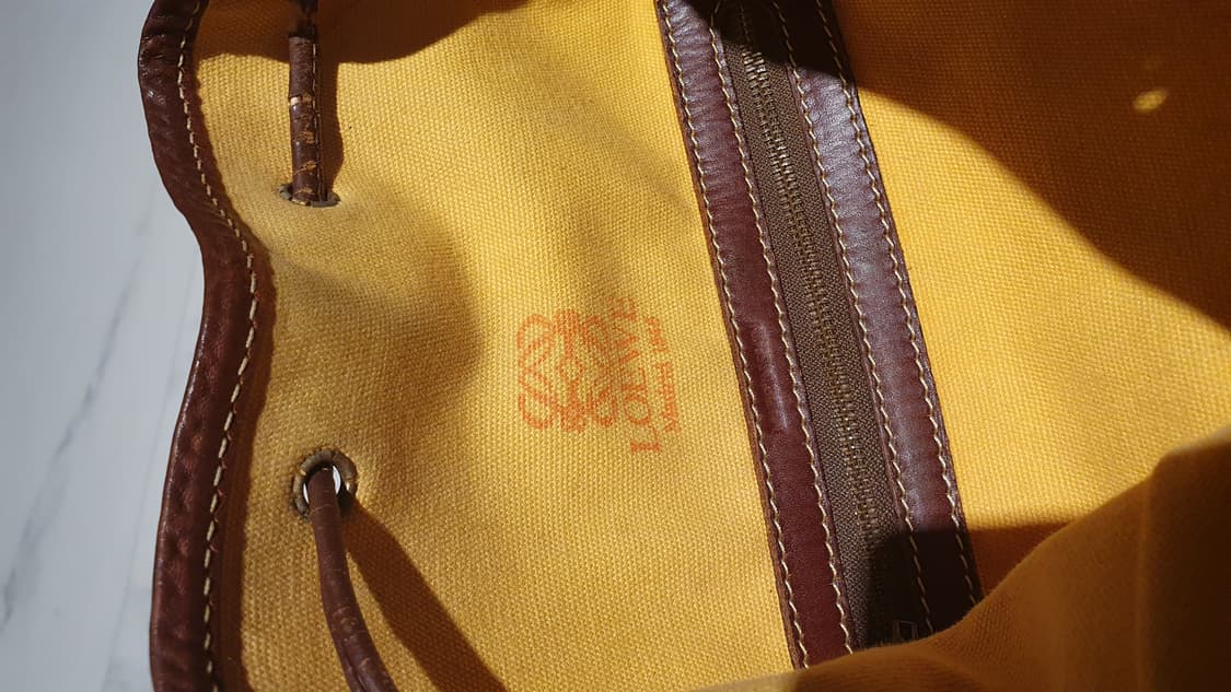 로에베 빈티지 안테 스웨이드 버킷 숄더백 상품이미지4