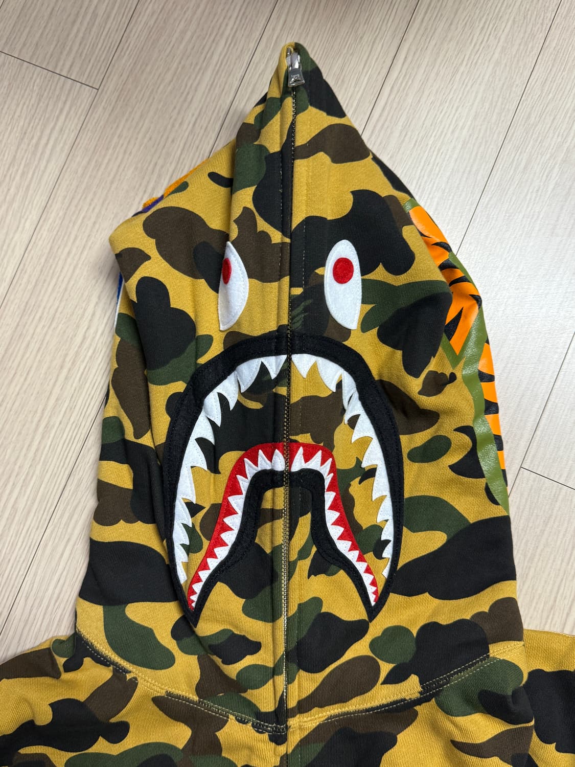 BAPE 베이브 샤크 후드집업 새상품 상품이미지3