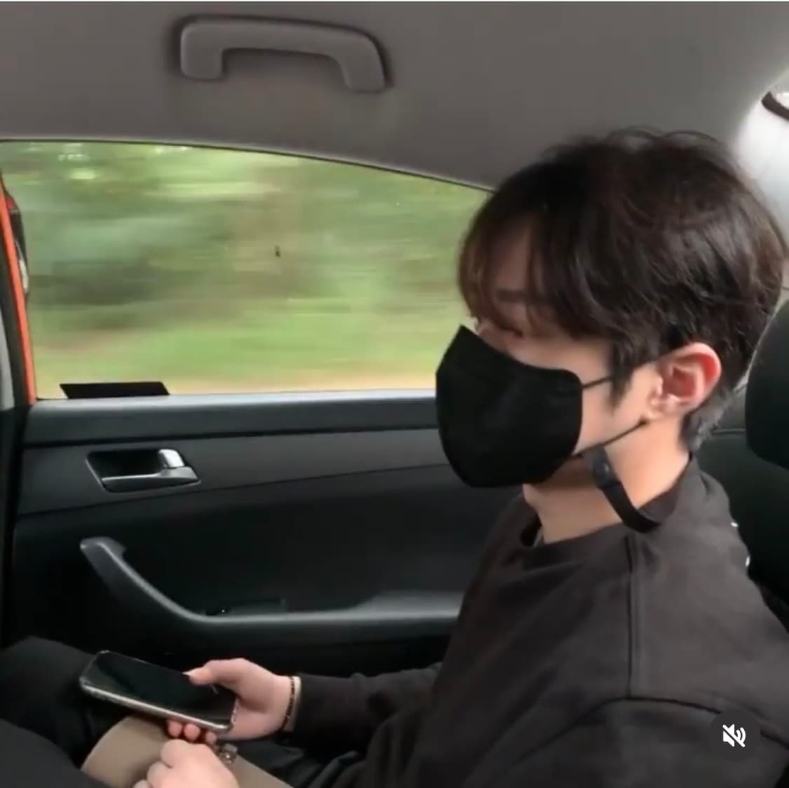 마르지엘라 엘보패치 맨투맨 상품이미지1