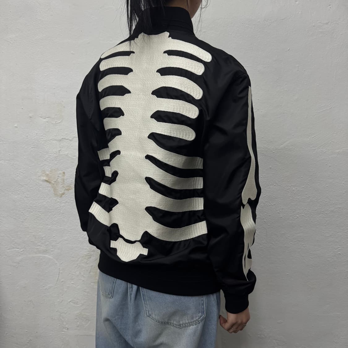 VANSON 2025 collection 블랙컬러 본 자수 나일론 트윌  상품이미지2