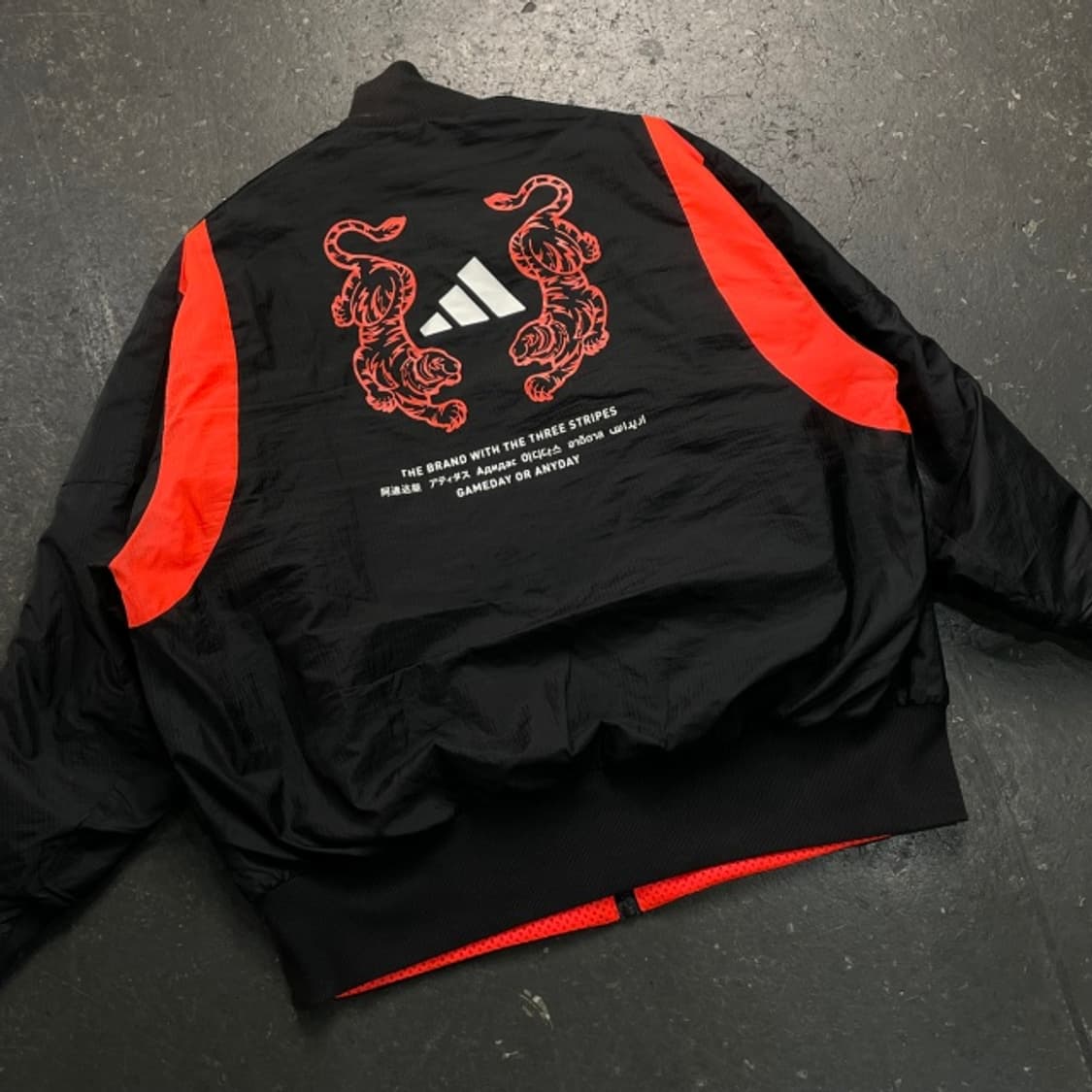 105 아디다스 한정판 VRCT 타이거 리버시블 자켓 상품이미지5