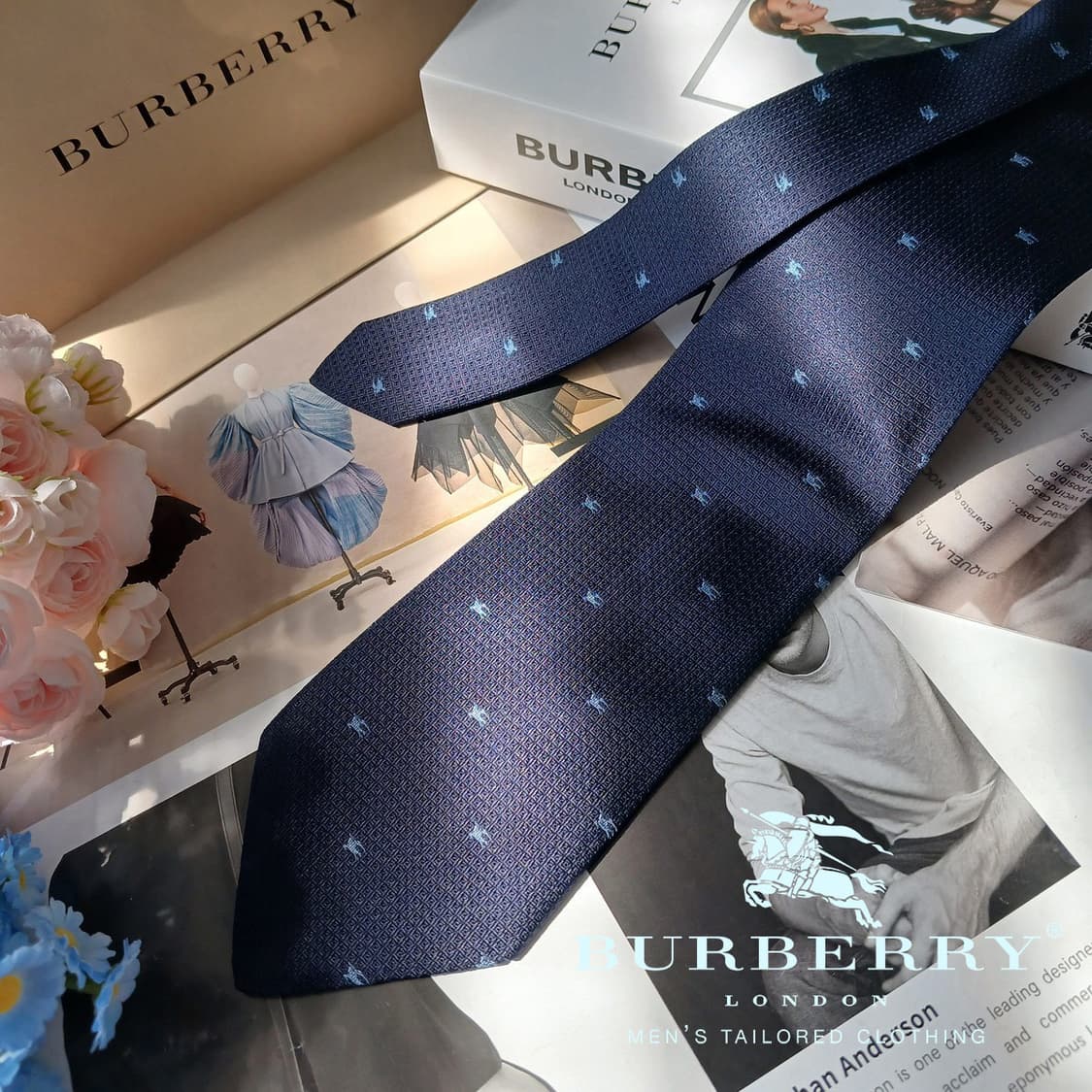 버버리 실크 네이비 기마사 패턴 넥타이 9.5cm A+등급 E890
 상품이미지2
