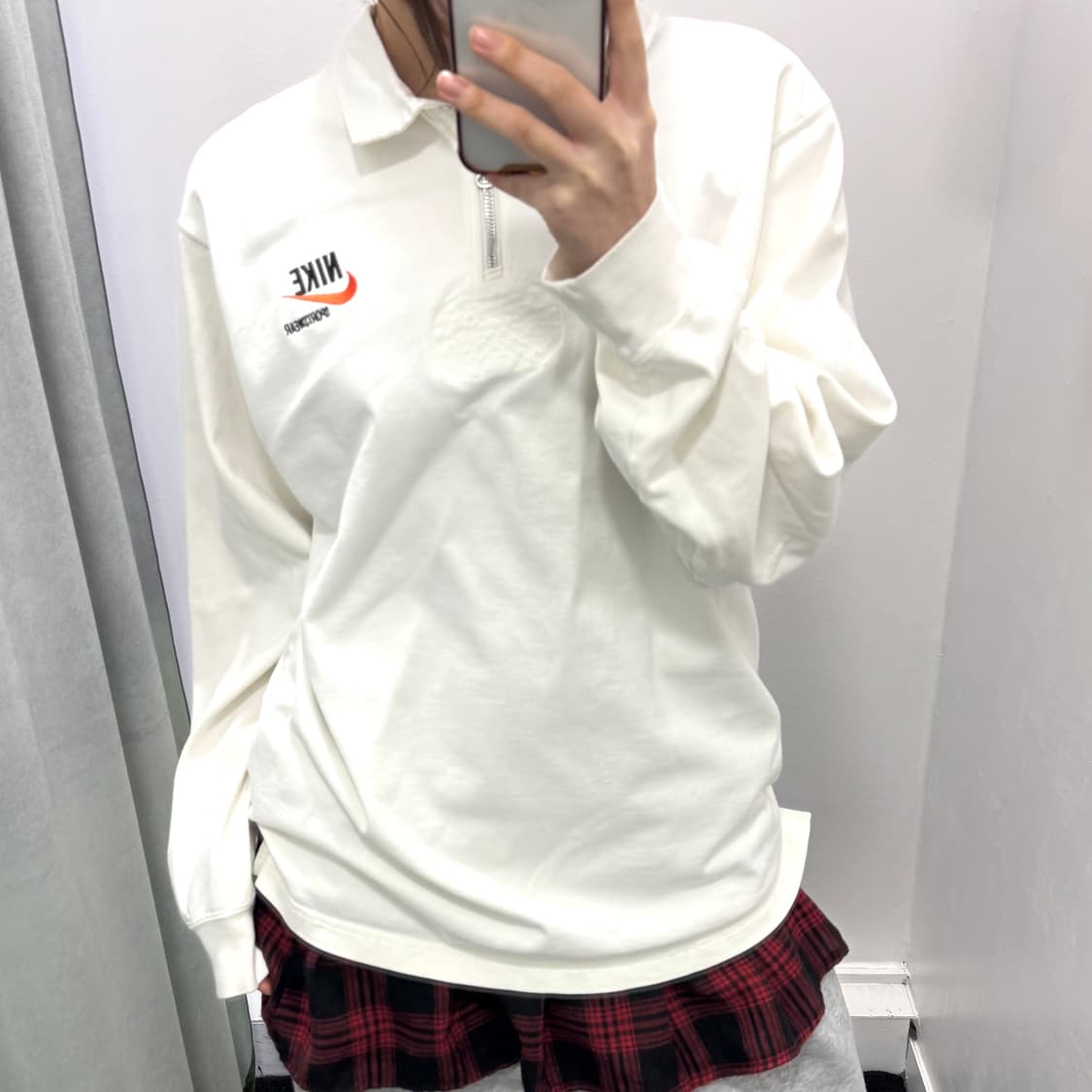 나이키 화이트 반집업 카라티 상품이미지1