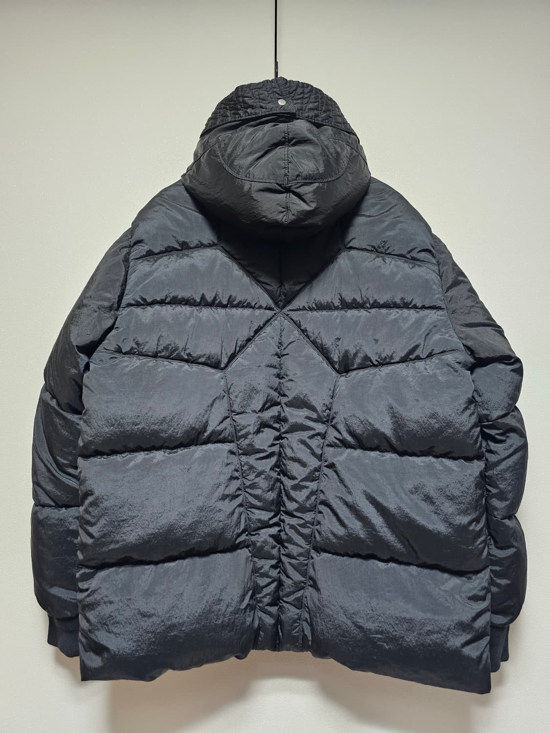 스톤아일랜드 나일론 메탈 다운 패딩 상품이미지2