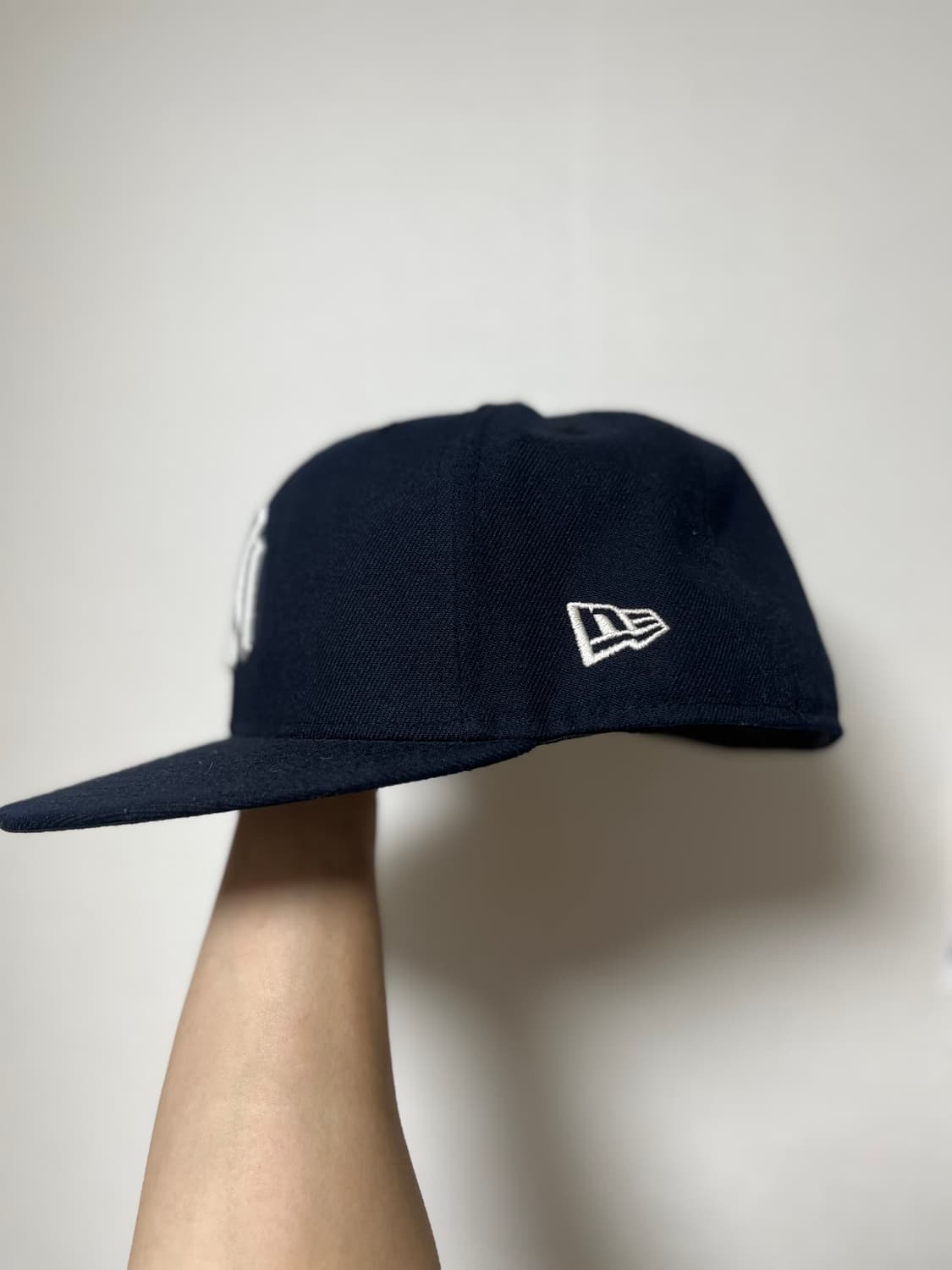 좀 많이 큰 뉴에라 뉴욕양키즈 볼캡 상품이미지6