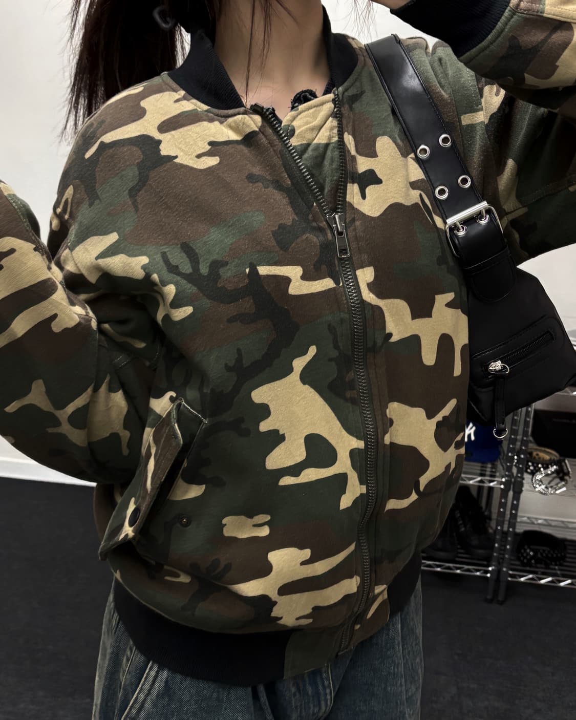 알파인더스트리 카모 스웻 봄버 자켓 상품이미지1