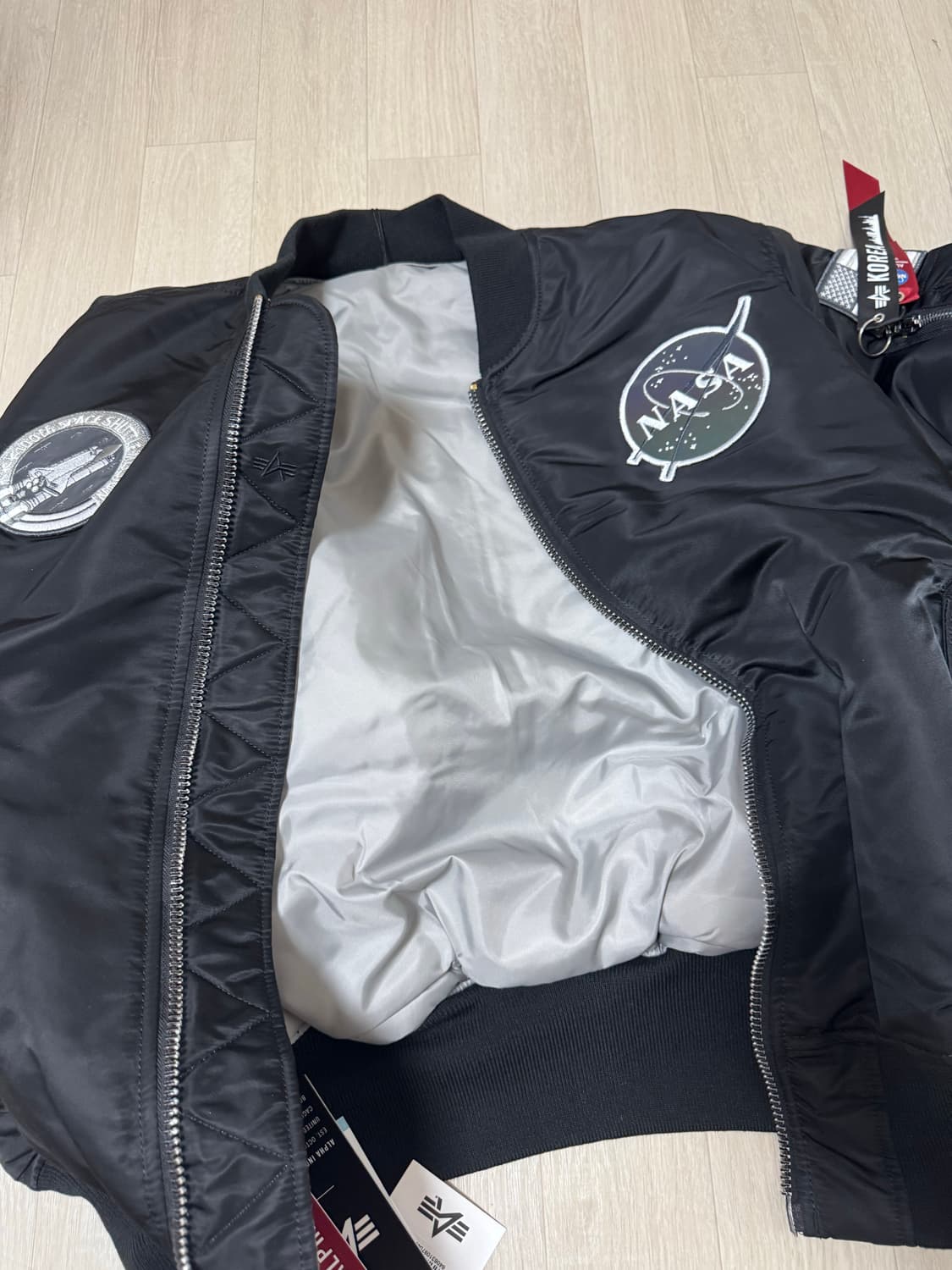 [XL, 새상품] 알파인더스트리 NASA 블랙 MA-1 항공점퍼 상품이미지2