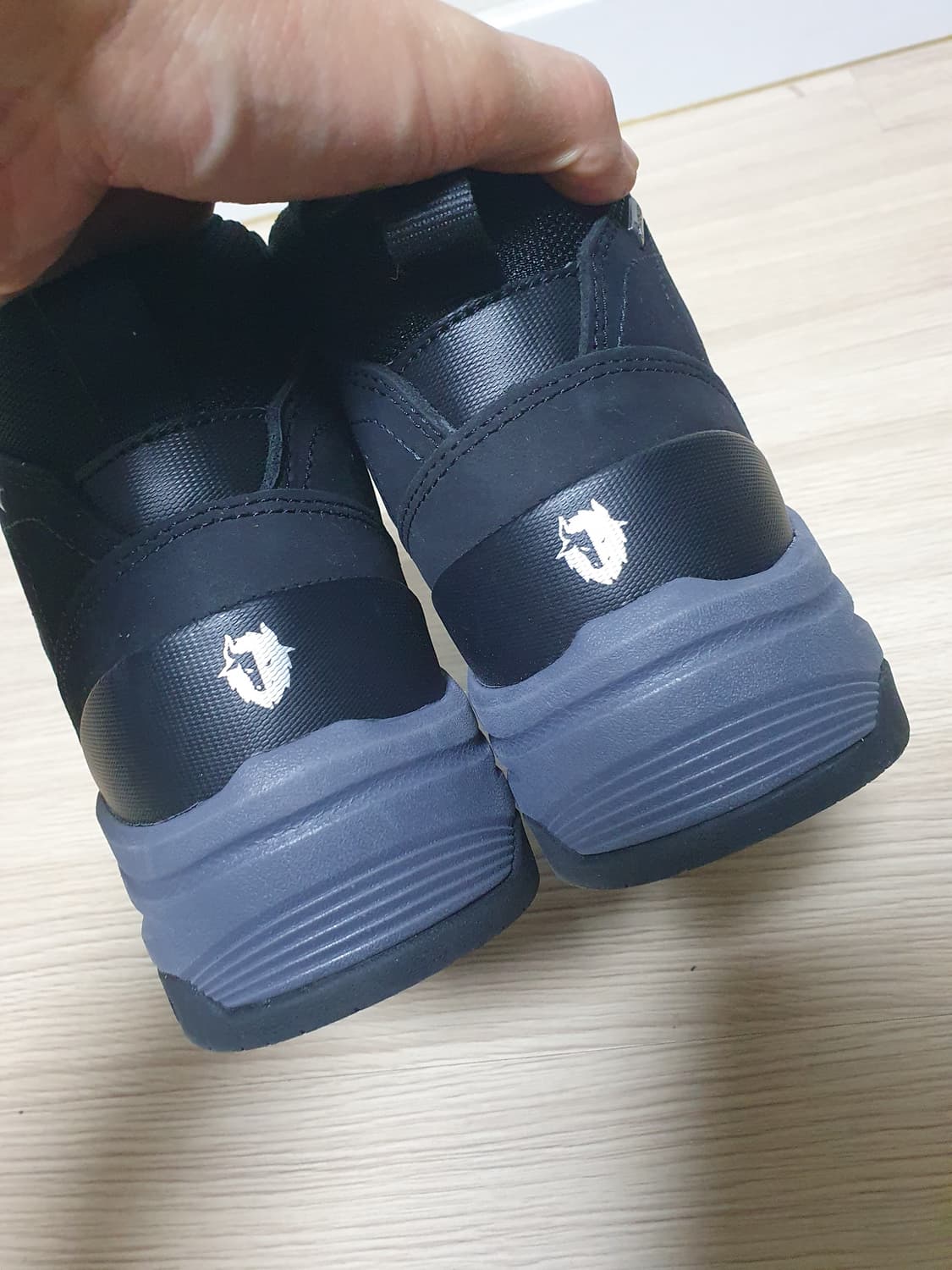 블랙야크 고어텍스 등산화 블랙 245 상품이미지6