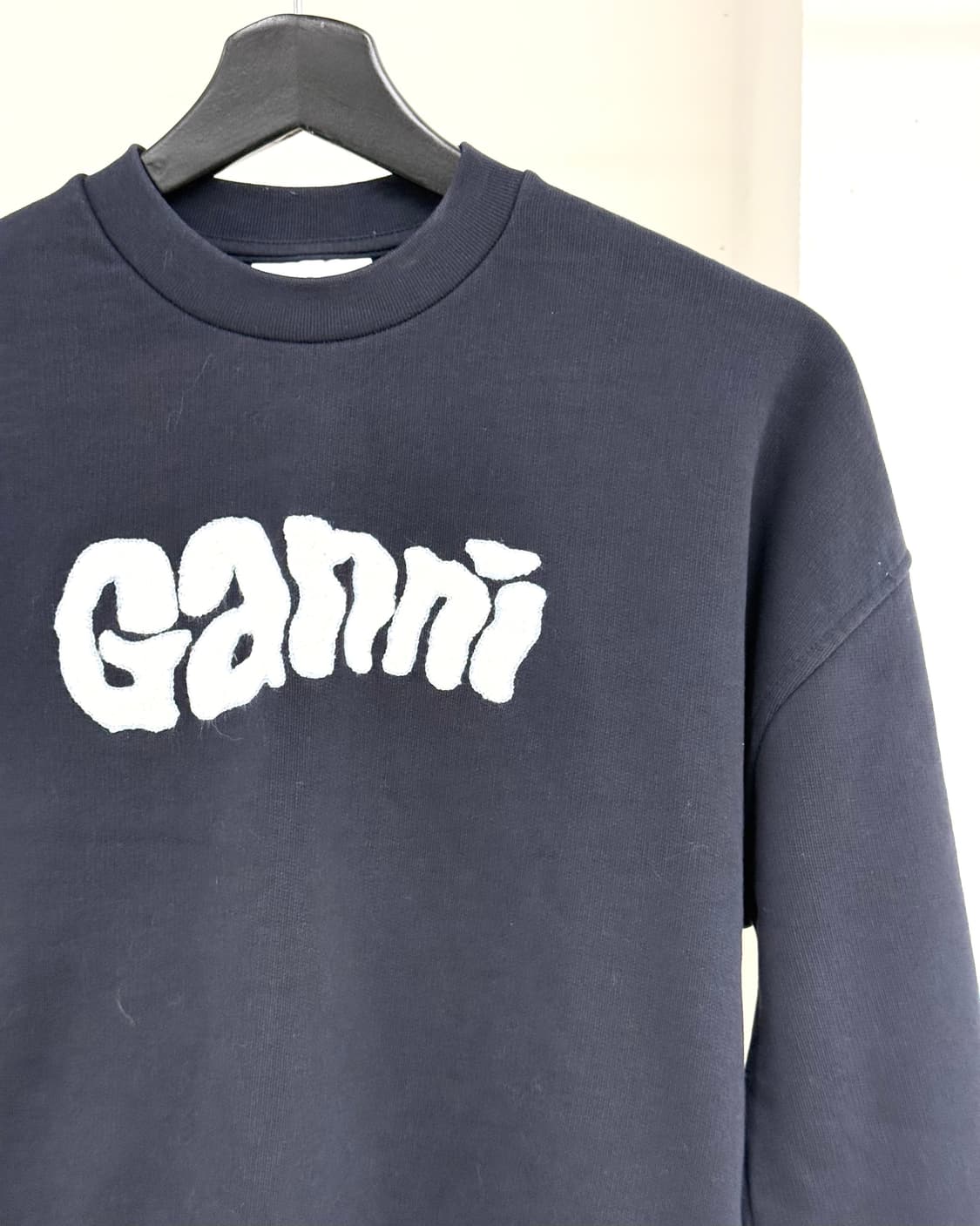 가니 네이비 화이트 부클 로고 스웻셔츠 상품이미지4