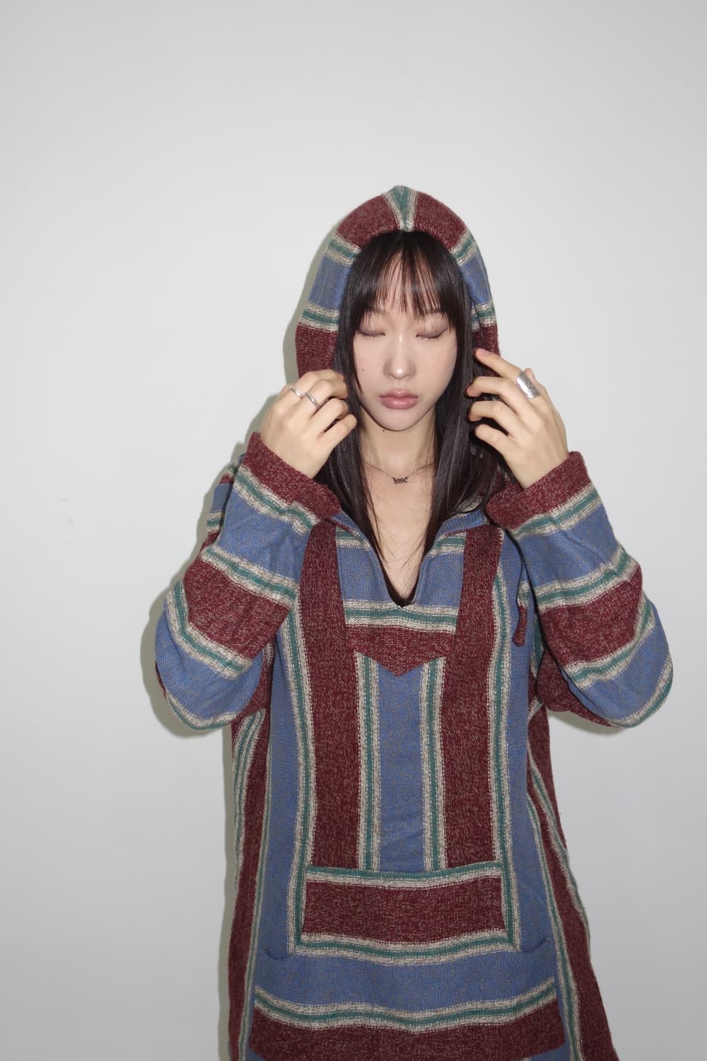 배색 후드 니트 상품이미지3