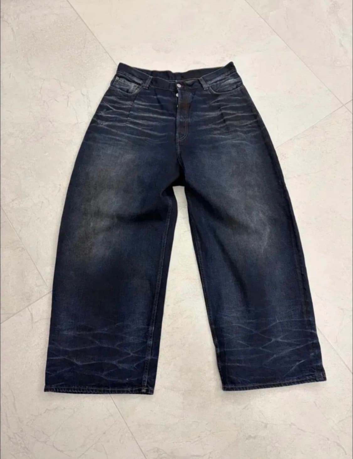 아크네 2023 배기 상품이미지1