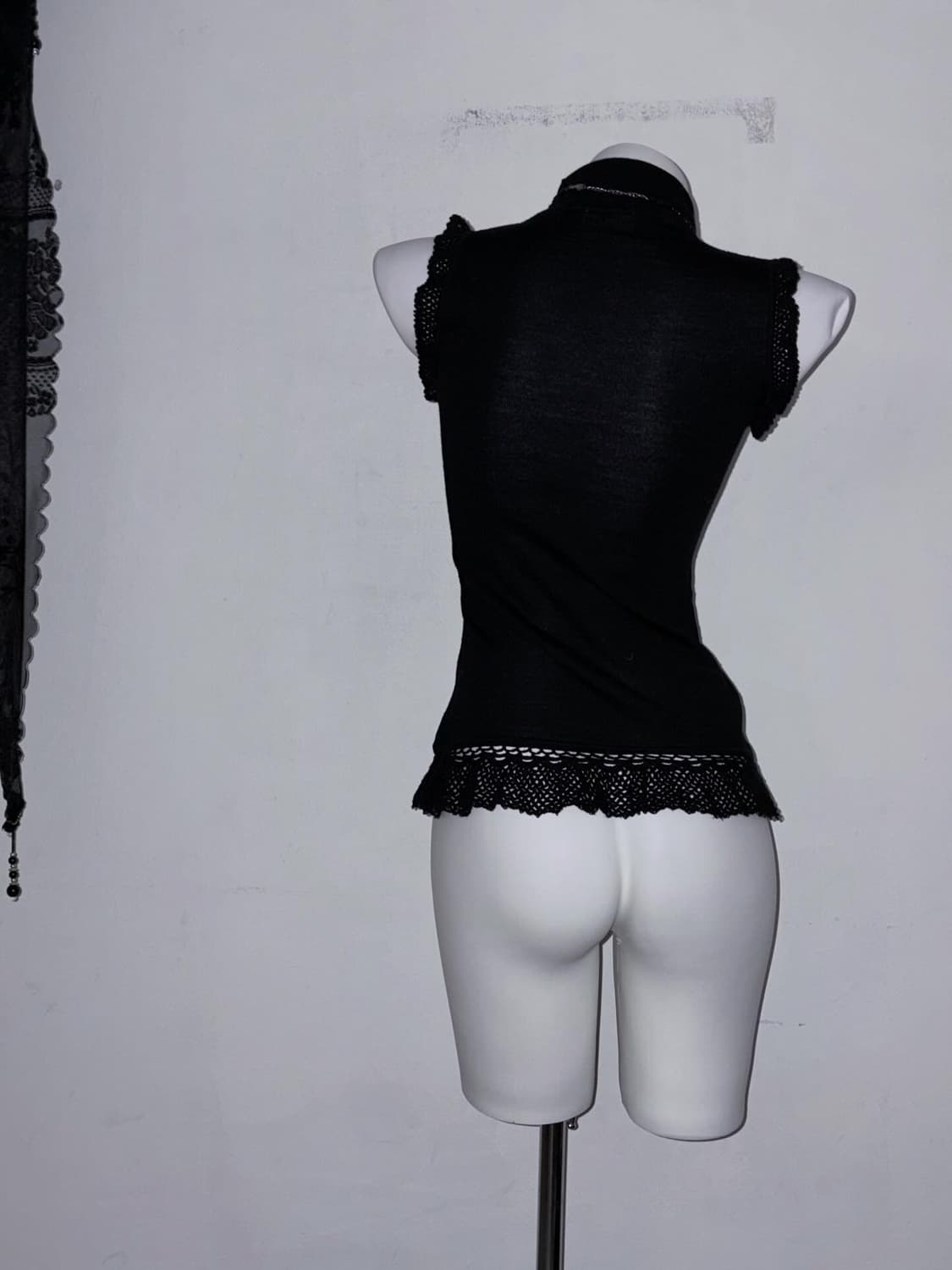 (핏보장) 다크페어리 블랙 나시 딱붙핏  상품이미지4