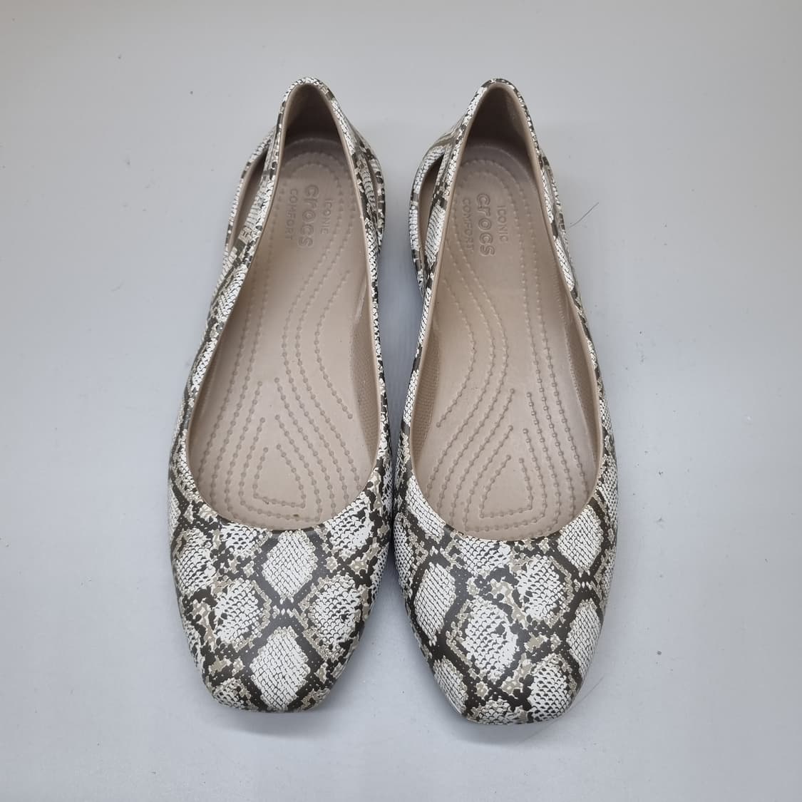 크록스 플랫슈즈w7 240 상품이미지2