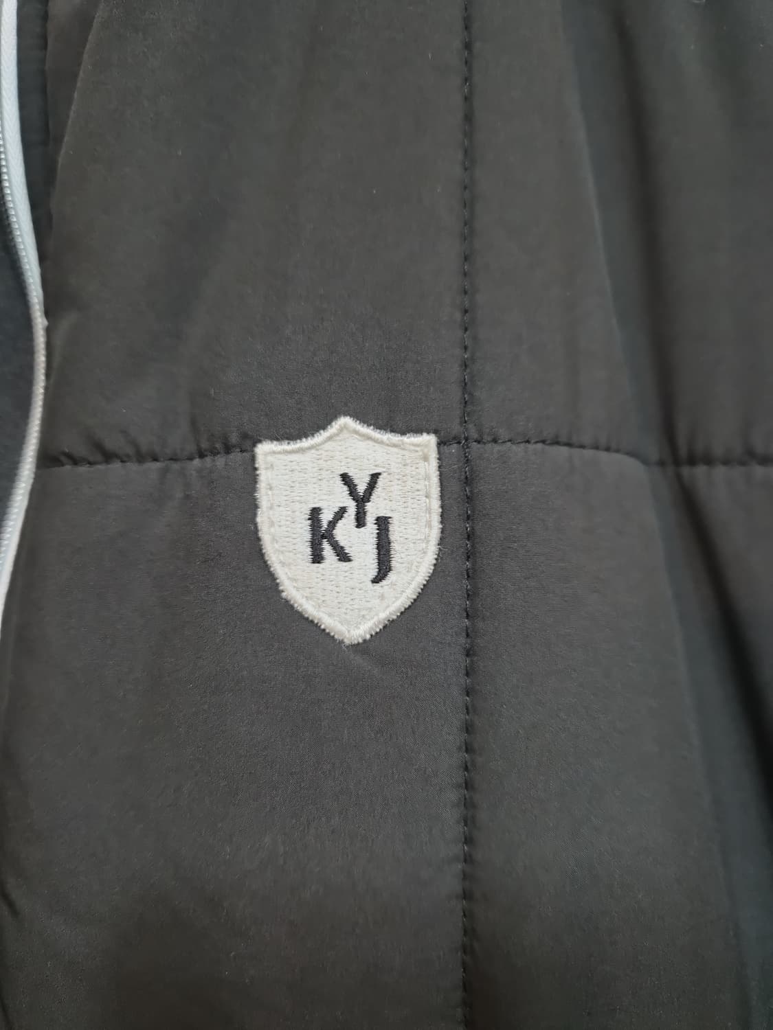 KYJ GOLF의 하운드투스 퀼팅 점퍼
사이즈 105 상품이미지5