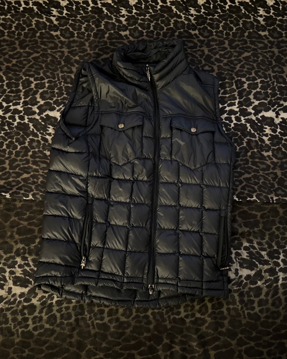 Chrome Hearts Dagger Puffer Vest 상품이미지1