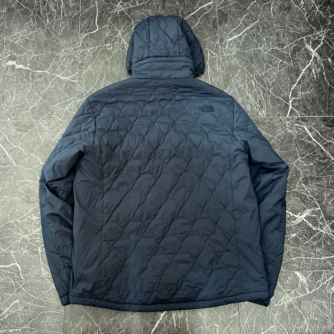 노스페이스 로고 퀼팅 경량 후드 자켓 상품이미지3