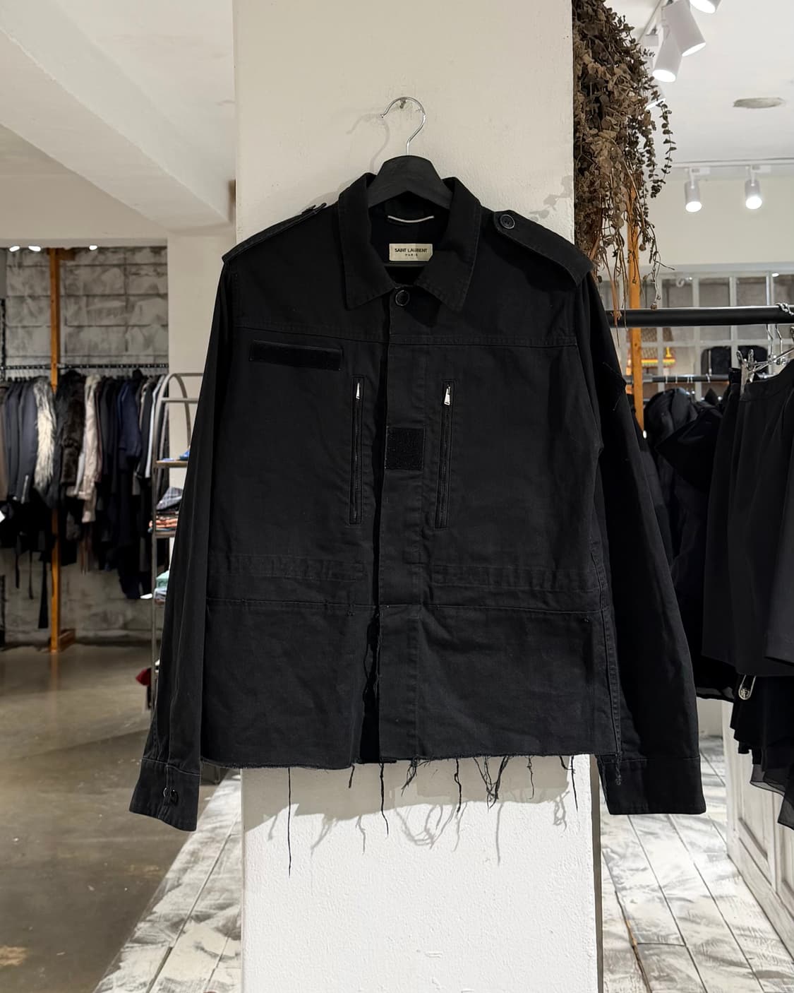 생로랑 블랙 선셋 자수 코튼 자켓 상품이미지2