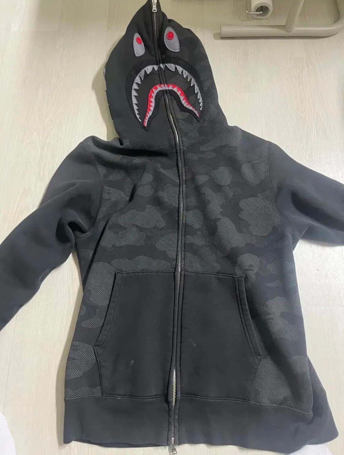 베이프 샤크후드 흑계 L 상품이미지1