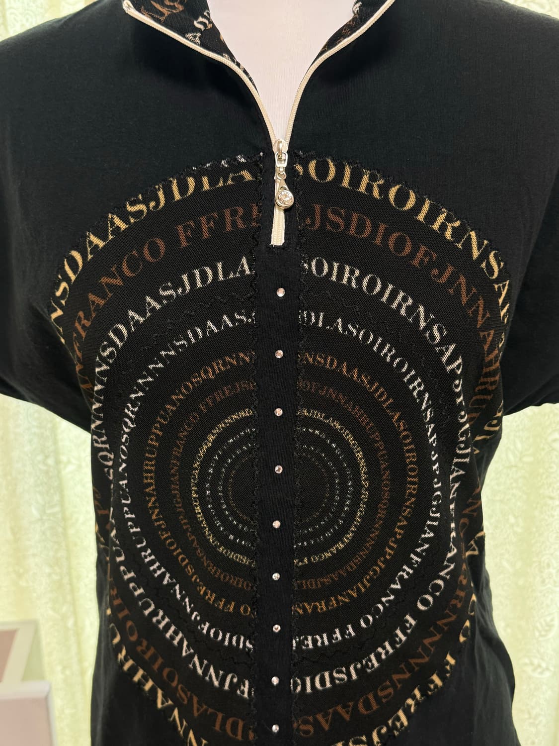 Half-Zip Graphic Print Short-Sleeve 상품이미지5