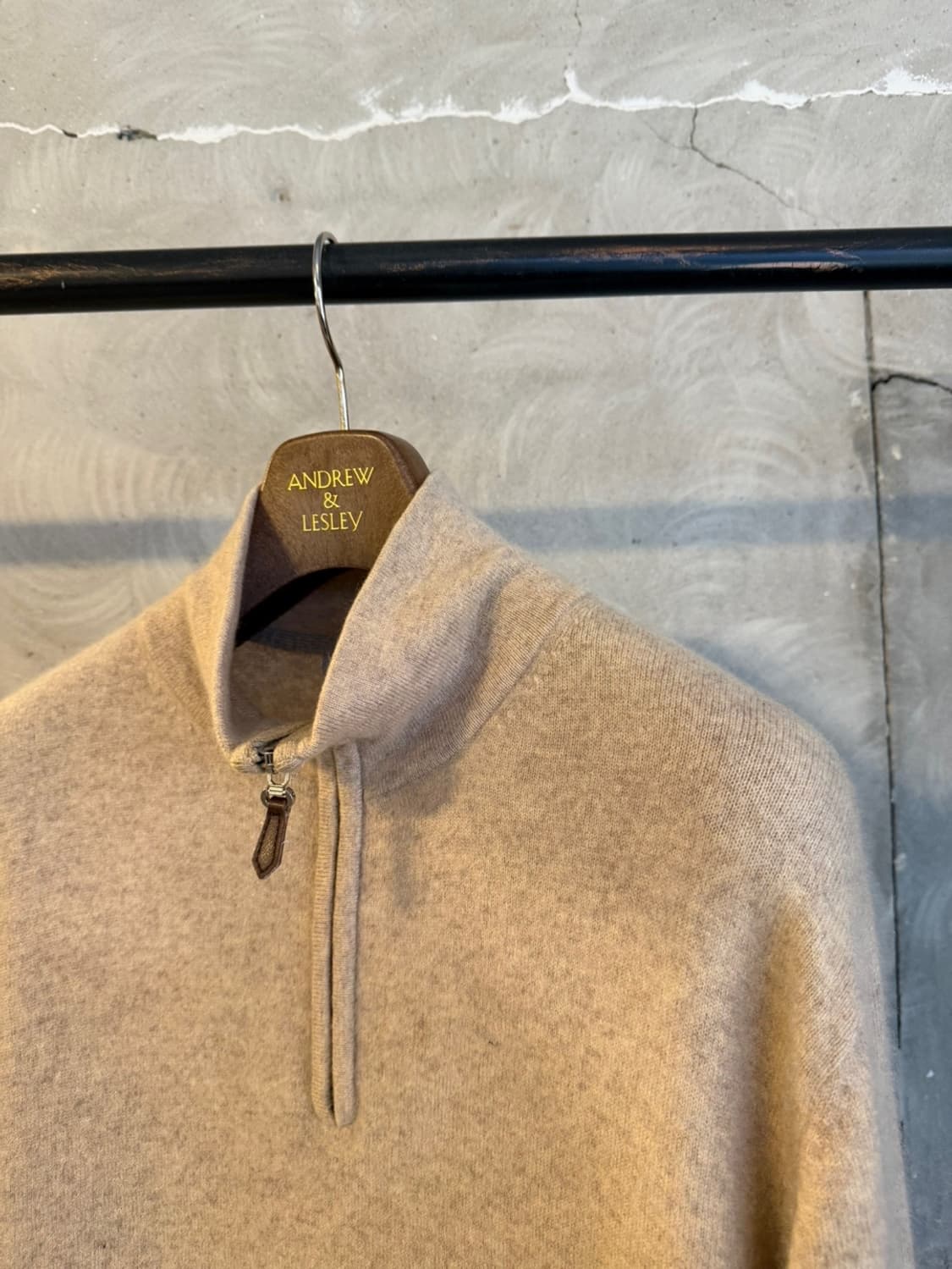 IMPERMEABLE 짚업 니트 100 상품이미지5