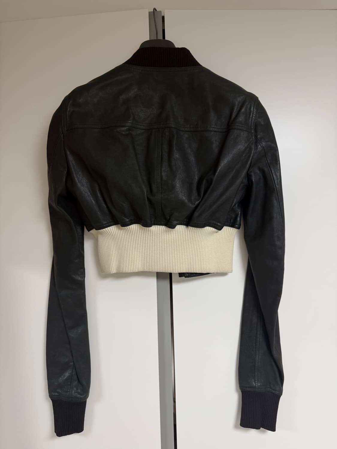 릭오웬스 크롭 레더 봄버 자켓 상품이미지3
