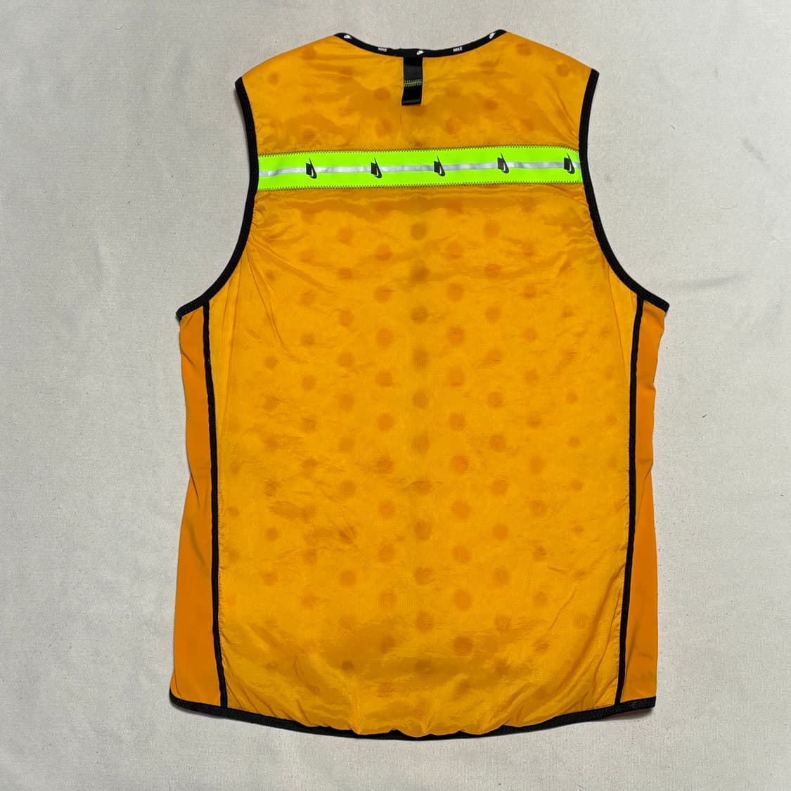 L 나이키 에어로레이어 옐로우 베스트 상품이미지3