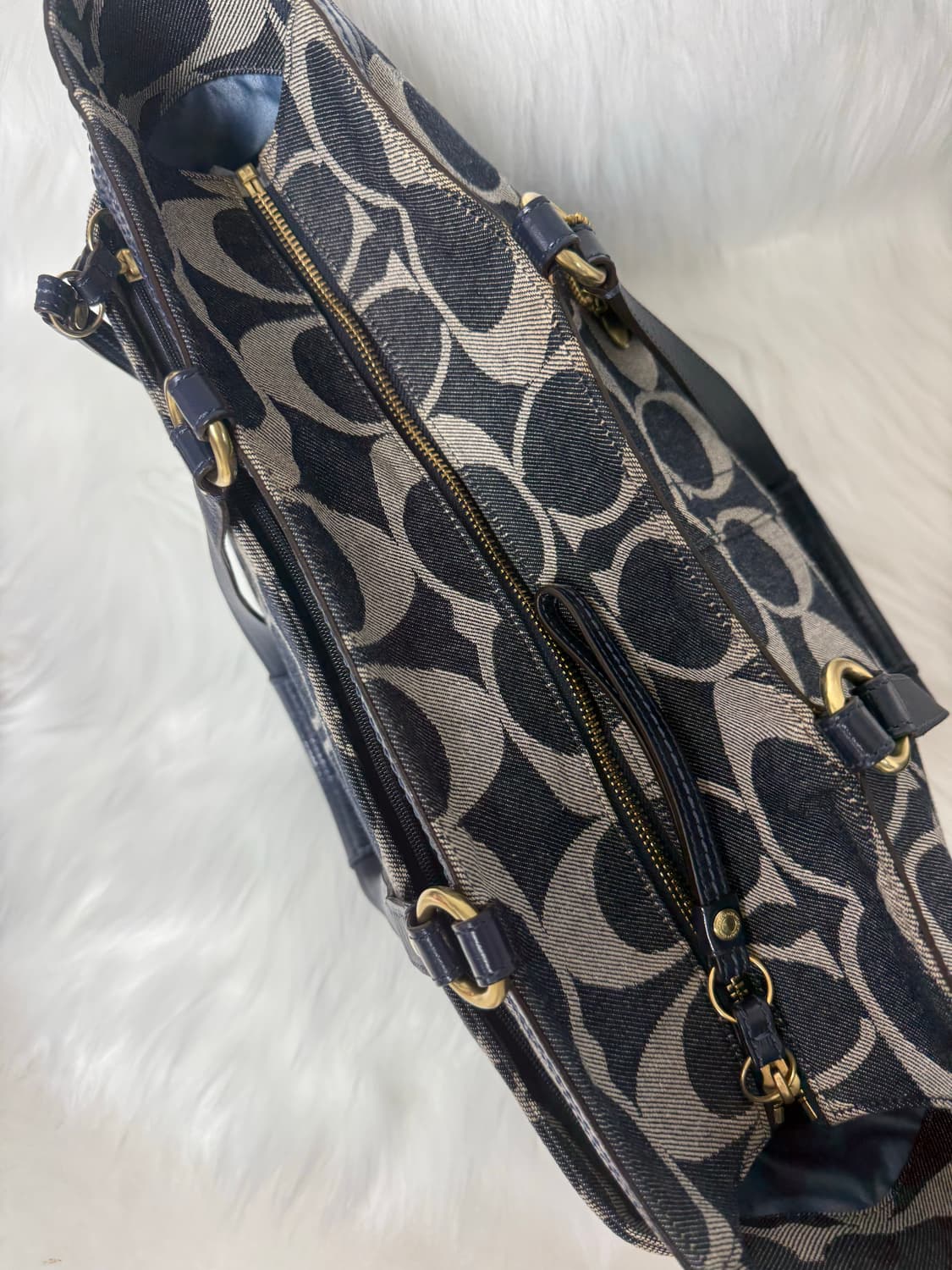 희귀템 ✨Coach denim bag L (코치 데님 토트백) 상품이미지3