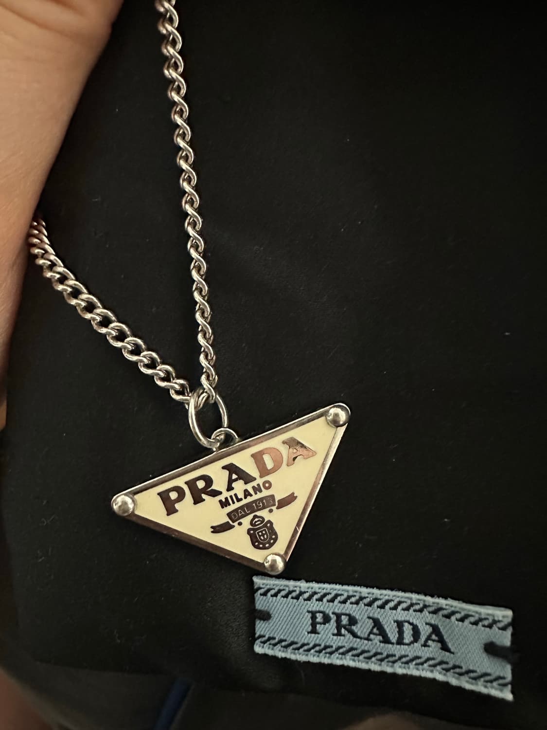 프라다 스말토 삼각 목걸이 상품이미지3