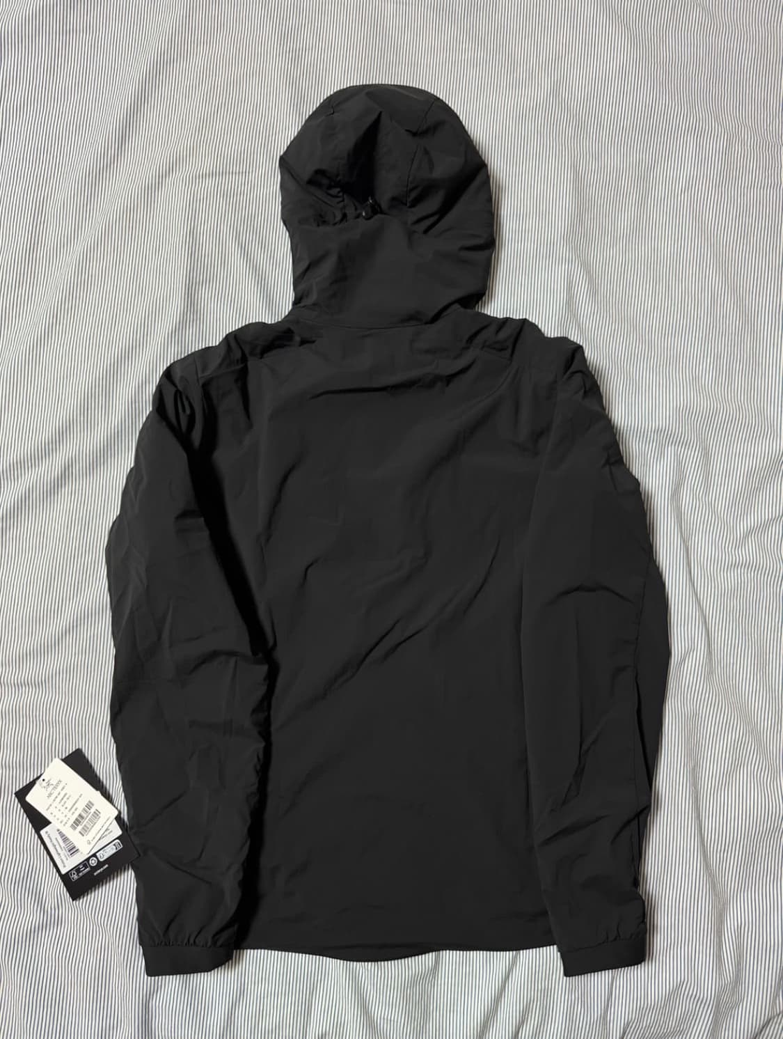 아크테릭스 프로톤 라이트웨이트 후디 블랙 S 상품이미지3