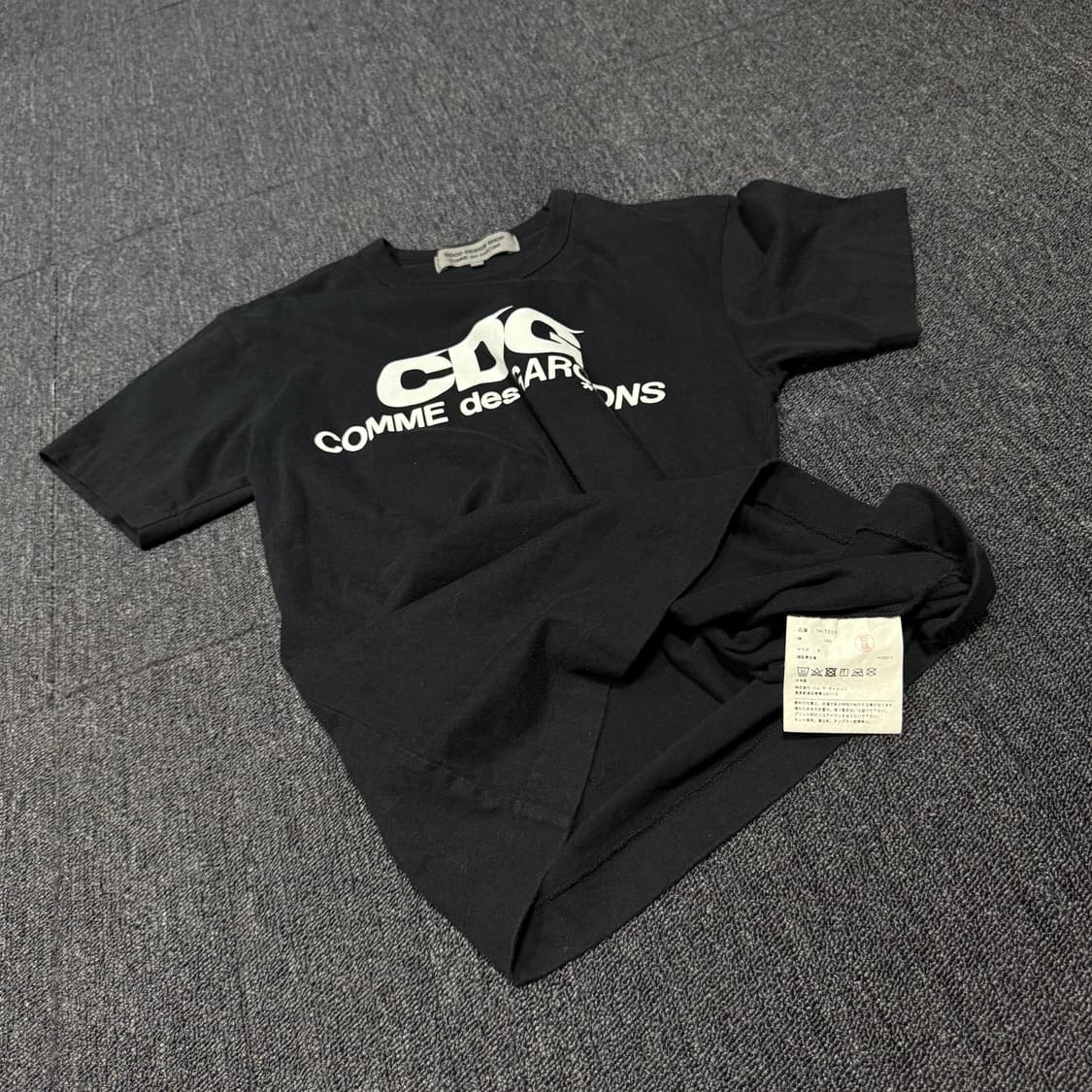 CDG 꼼데가르송 로고 반팔티 상품이미지8