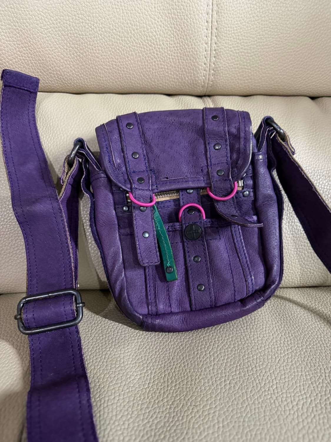 Tough stud detail purple crossbag 상품이미지2