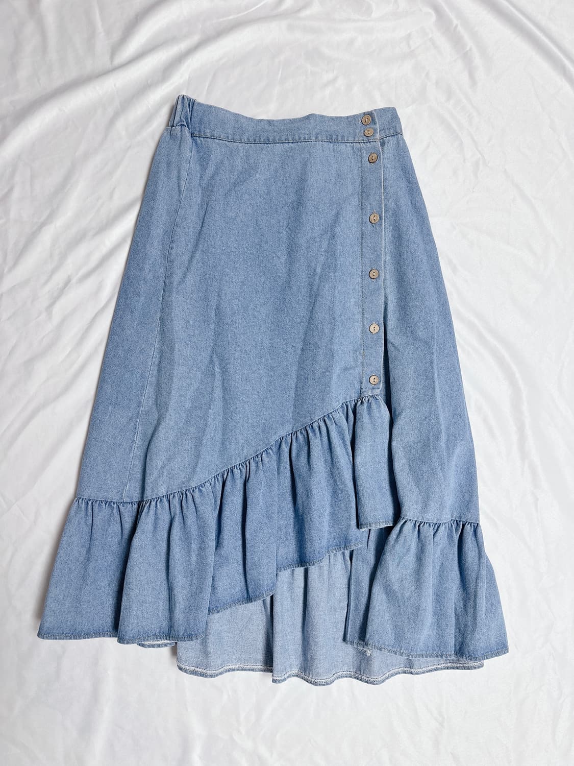 LAP 버튼포인트 사선 프릴 데님스커트 상품이미지3