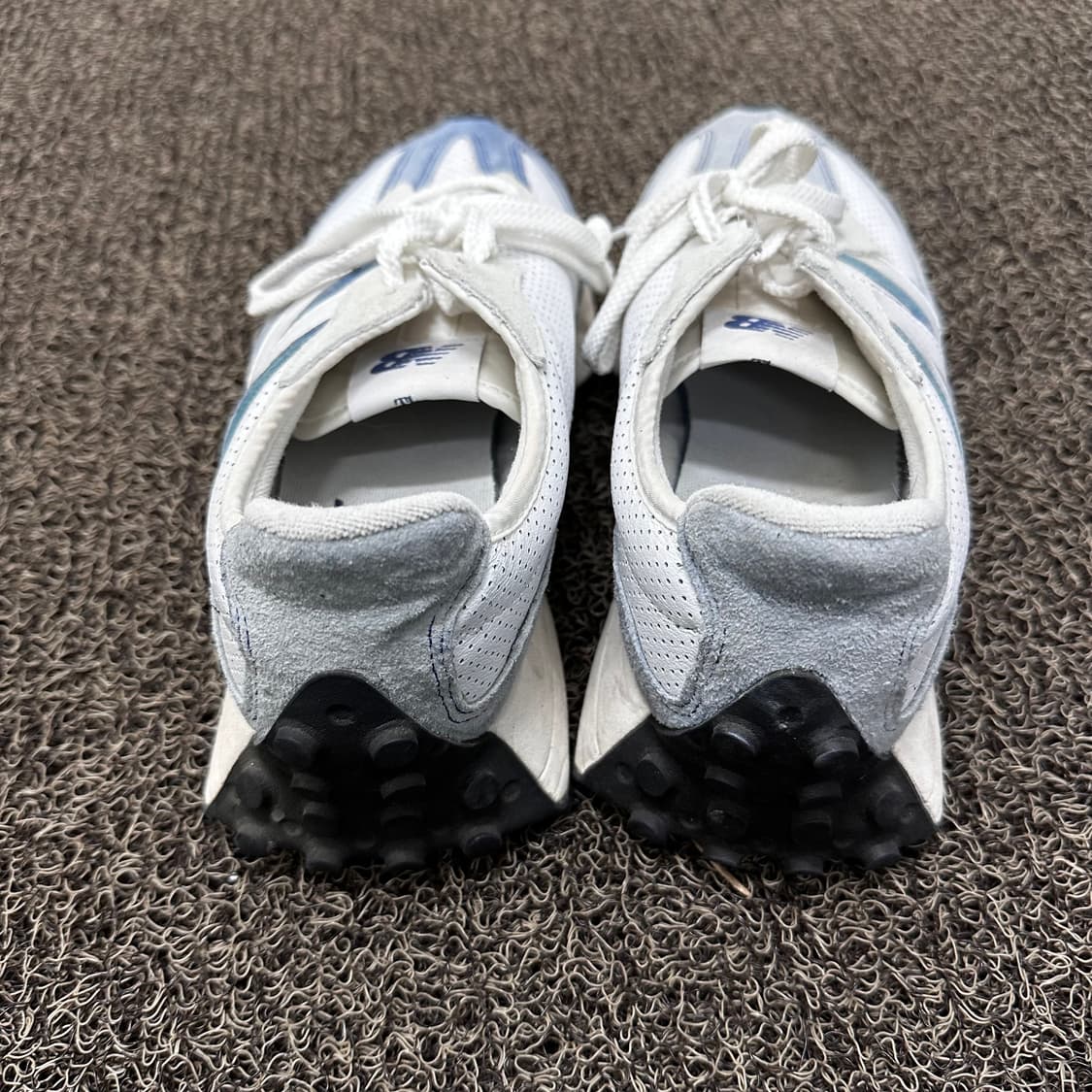 뉴발란스 327 스니커즈 운동화 285사이즈 상품이미지3