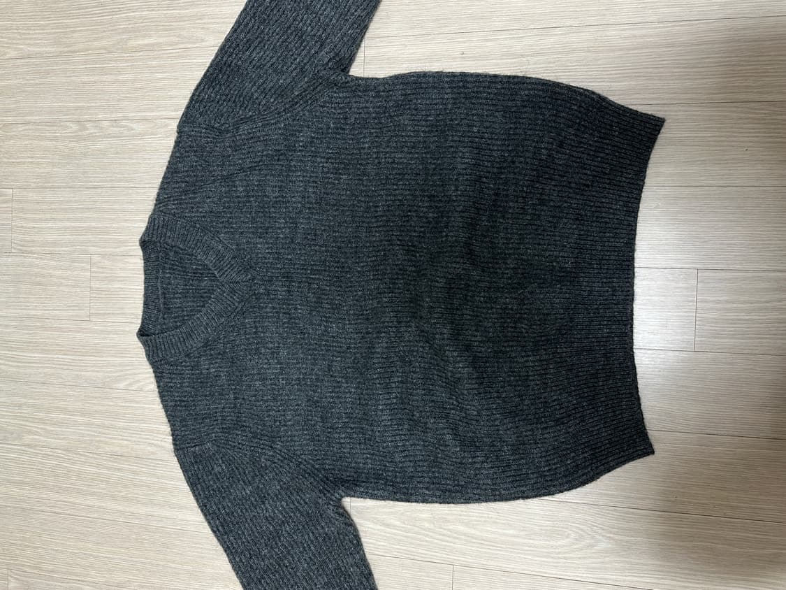 V넥 니트 상품이미지2