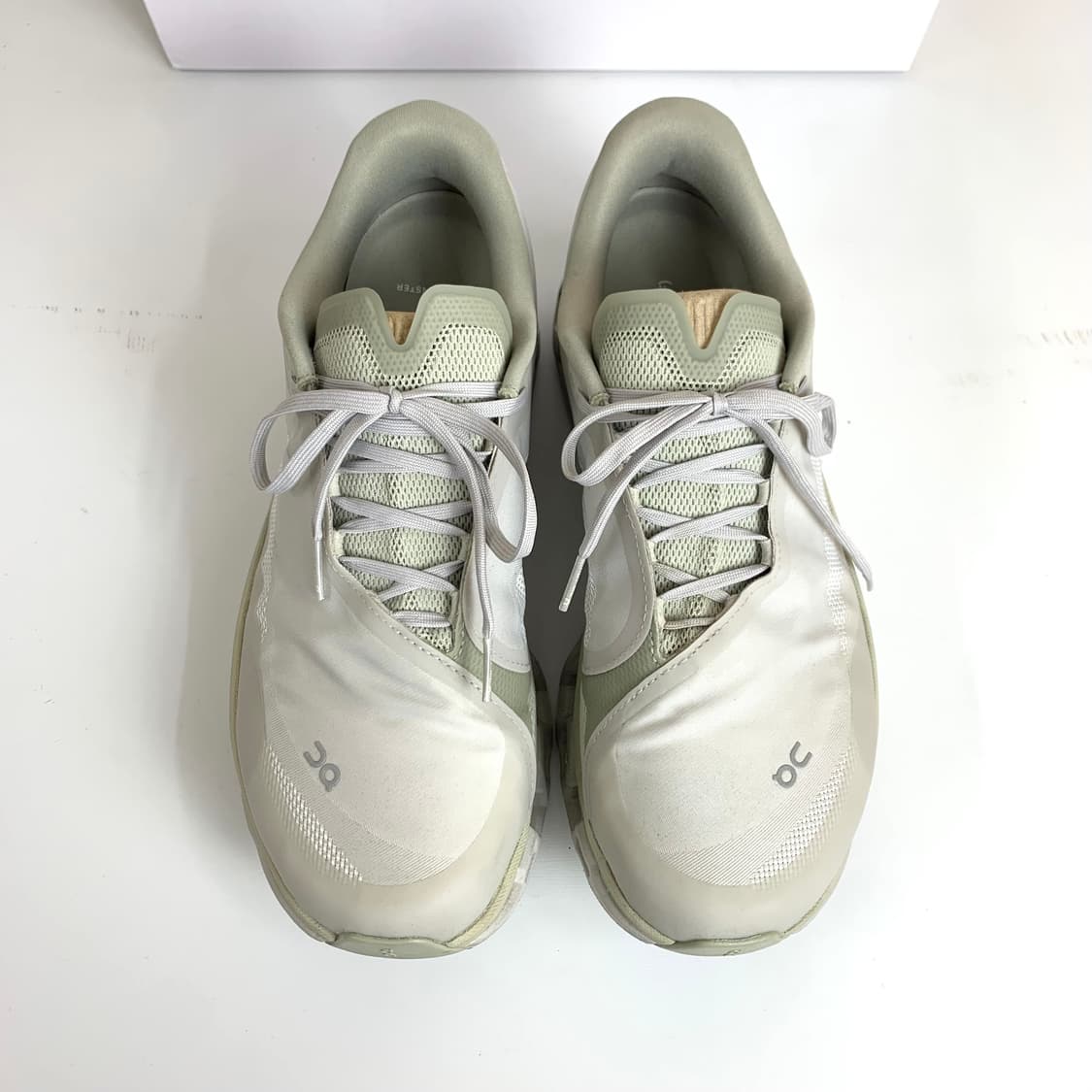 온 러닝 x 포스트 아카이브 팩션 클라우드몬스터 2 문더스트 초크 상품이미지1