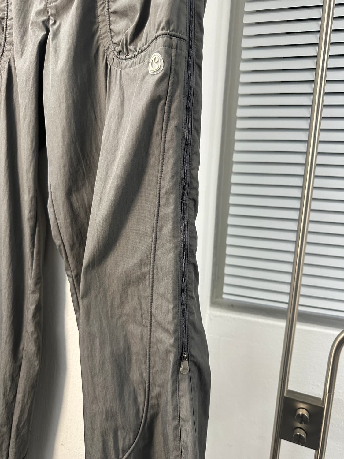 코이세이오 사이드지퍼 플레어 팬츠 1  상품이미지5