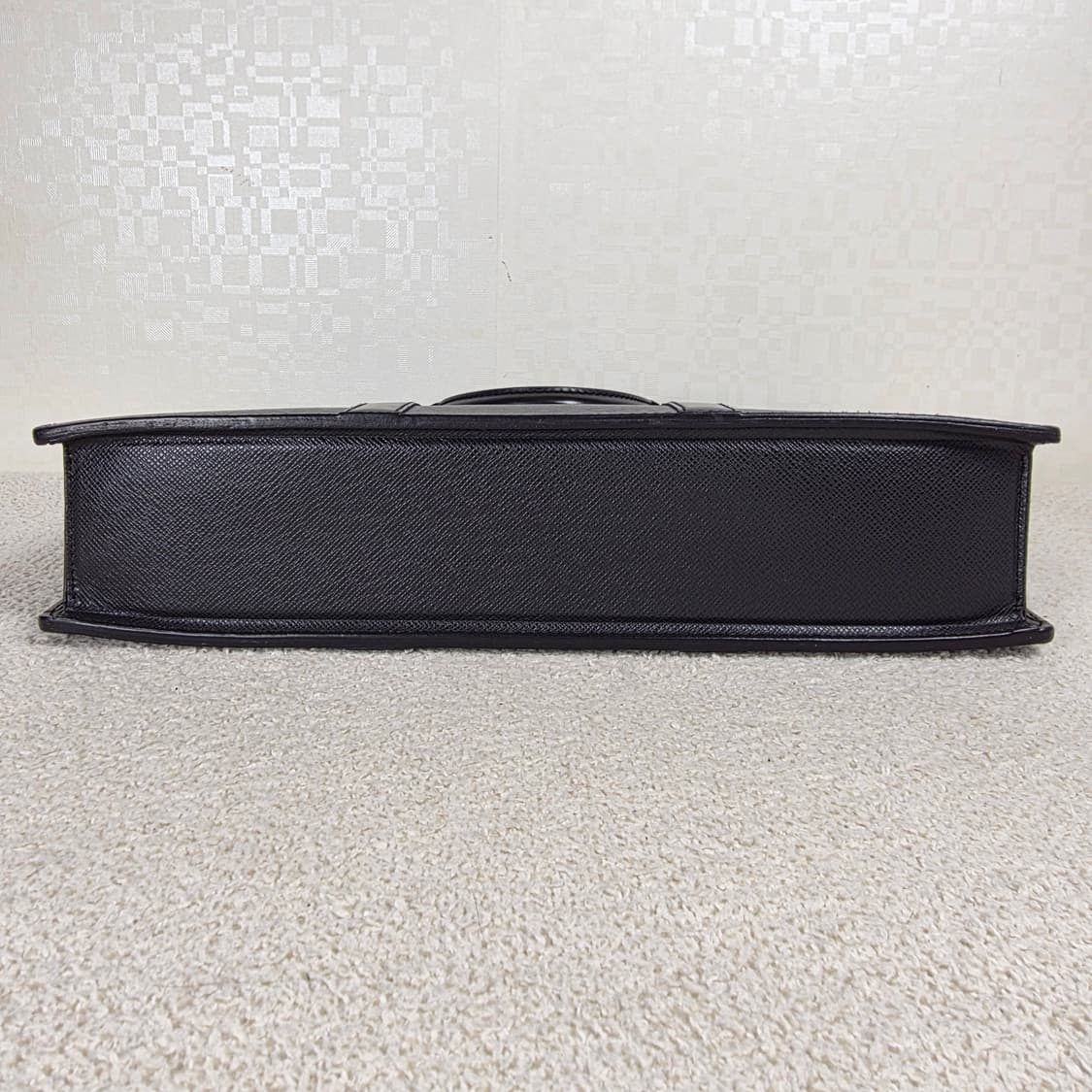 루이비통 서류가방 타이가 로잔 상품이미지4