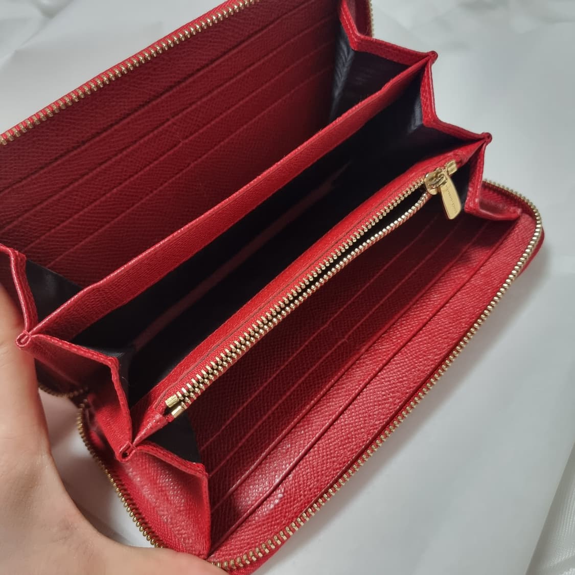 돌체앤가바나 레드 장지갑 / 상태 자연스러운 사용감 외 아주 깨끗 상품이미지4